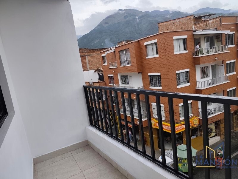 Apartamento disponible para Arriendo en Bello Central Foto numero 1